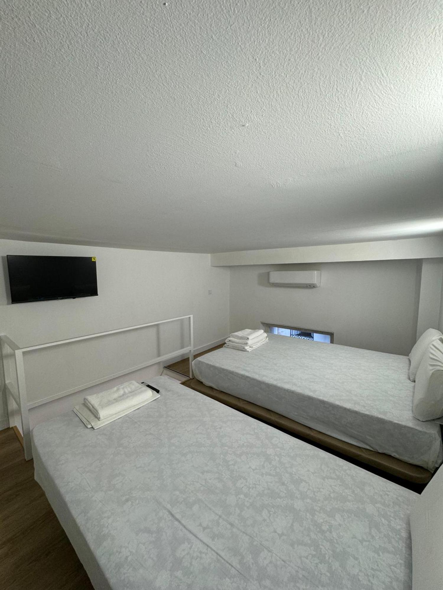 Aparsol Apartments Madrid Buitenkant foto