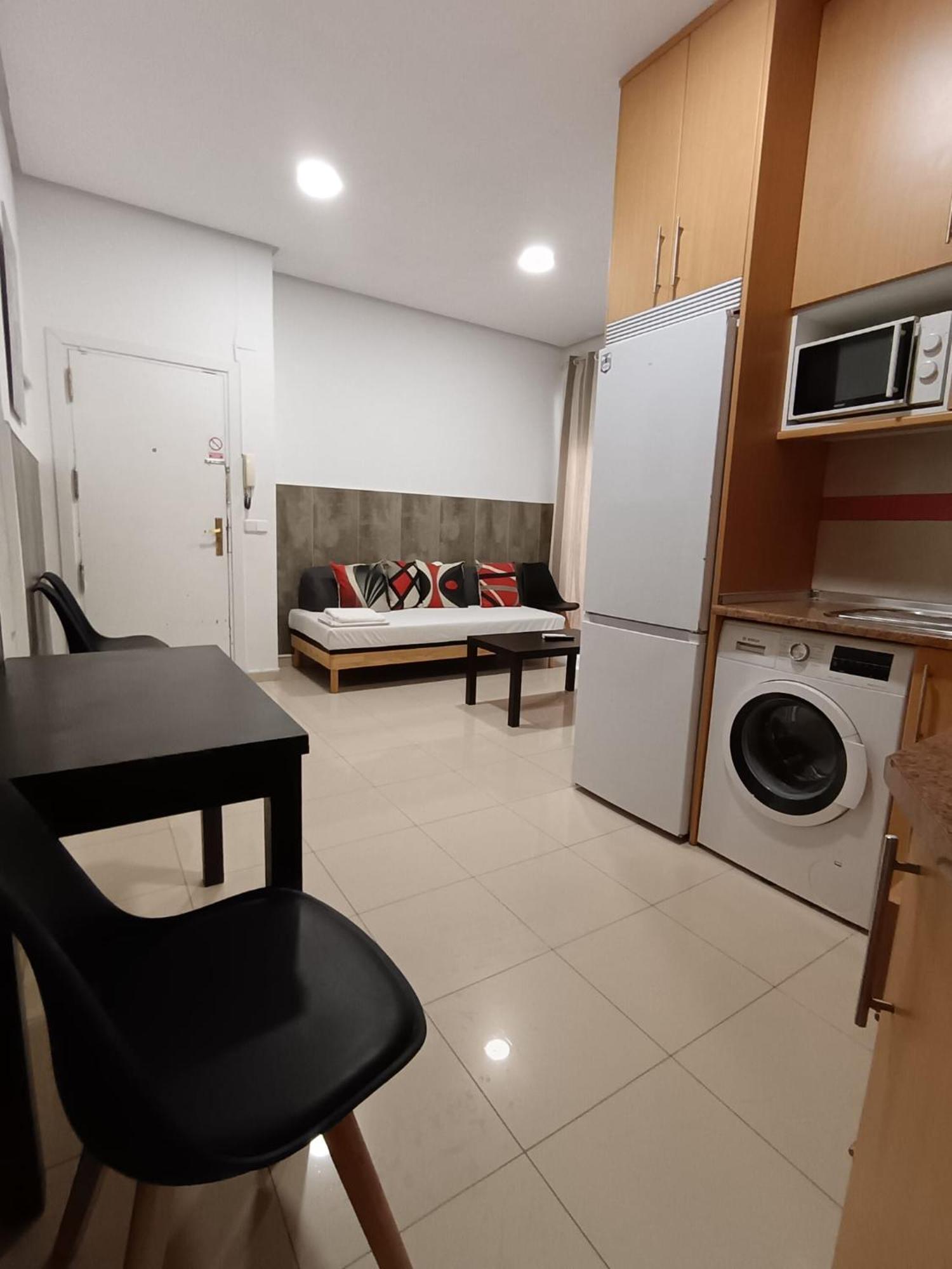 Aparsol Apartments Madrid Buitenkant foto